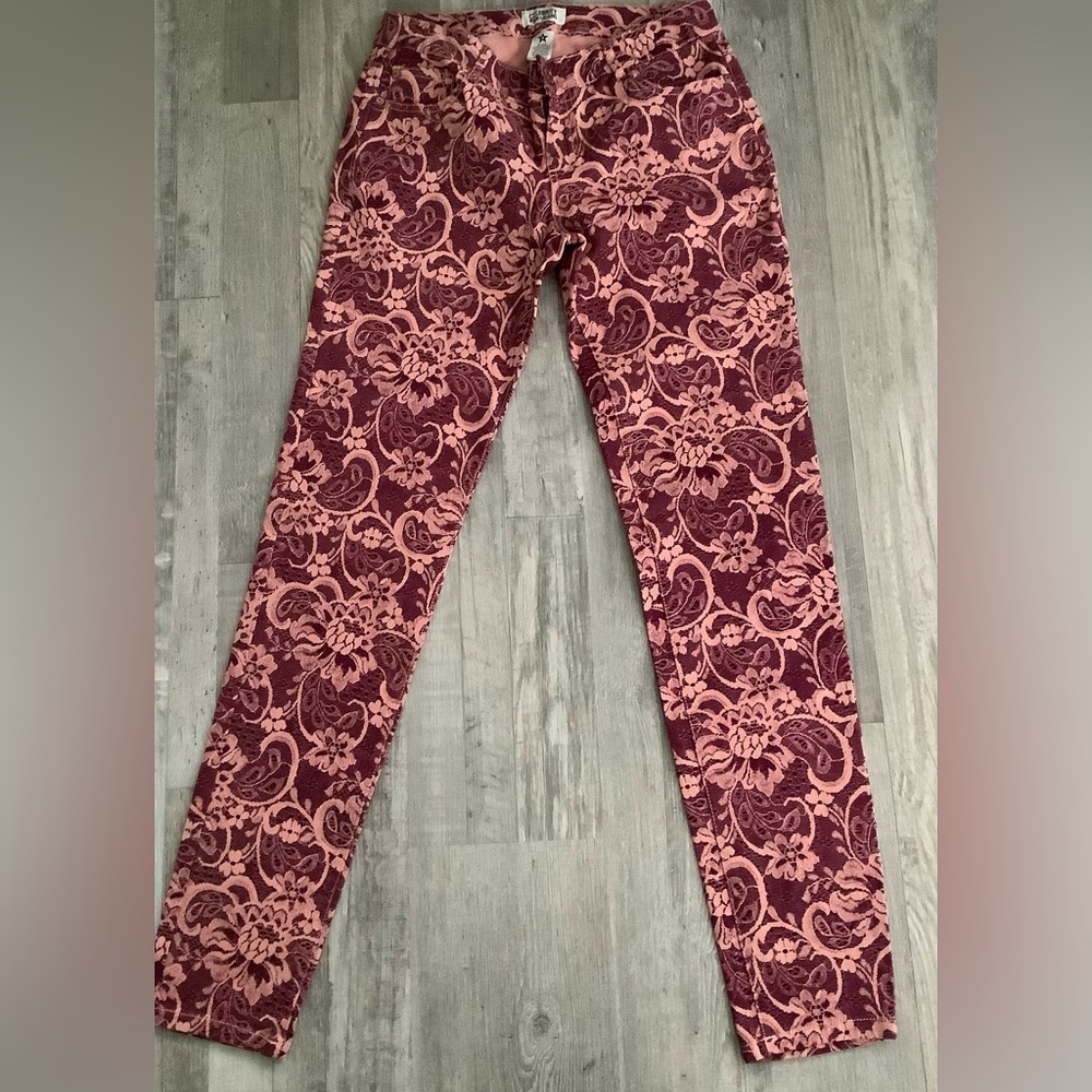 CELEBRITY PINK SKINNY JEANS🌻